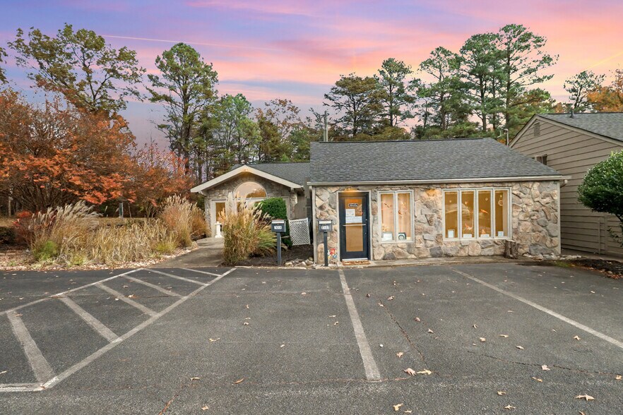 Primary Photo Of 20049 Jefferson Davis Hwy, Ruther Glen General Retail For Sale