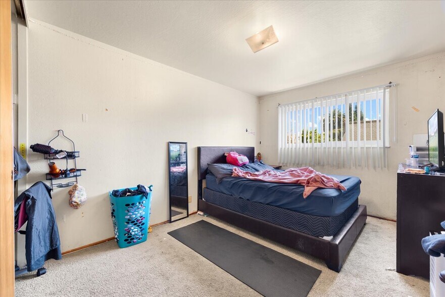 More Photos Of 236 Haas Ave, San Leandro Apartments For Sale