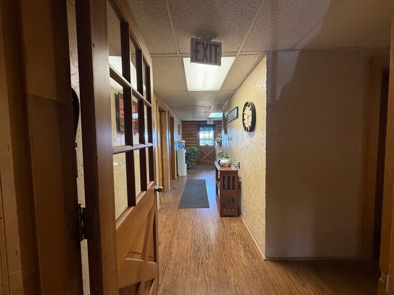 More Photos Of 35 5th Ave, Belle Fourche Office For Sale