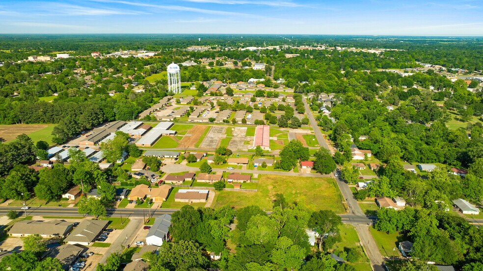 More Photos Of 1975 E Cherry St, Paris Land For Sale