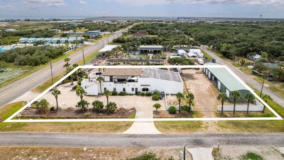 More Photos Of 1703 Highway 35 S, Rockport Office Residential For Sale