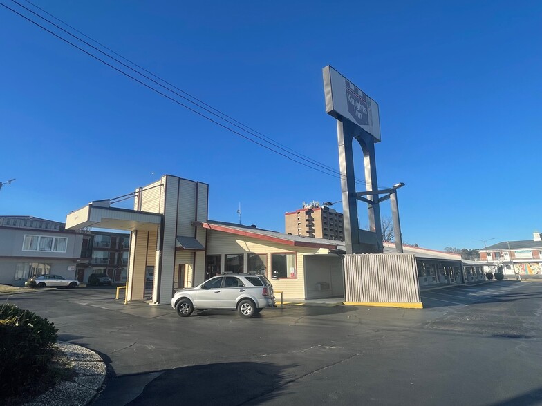 More Photos Of 2848 Bragg Blvd, Fayetteville Hotel For Sale