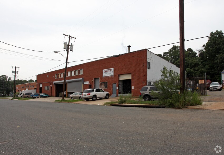 Primary Photo Of 5214-5216 Monroe Pl, Hyattsville Warehouse For Lease
