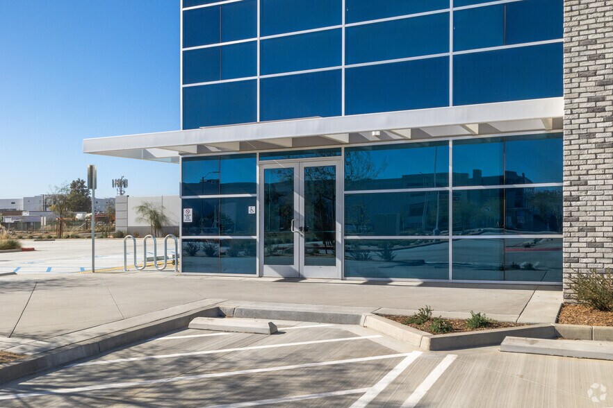 More Photos Of 4400 Patterson Ave, Perris Distribution For Lease