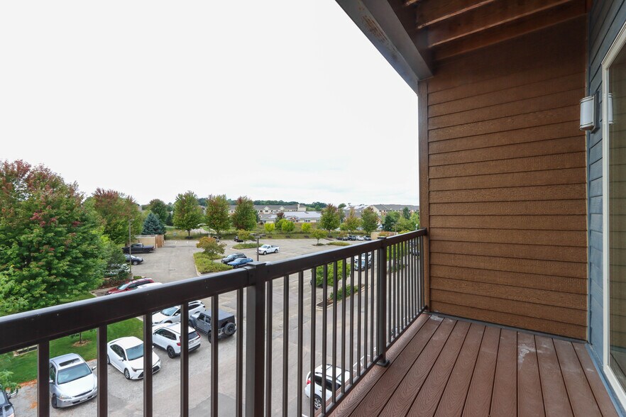 More Photos Of 610 Junction Rd, Madison Apartments For Sale