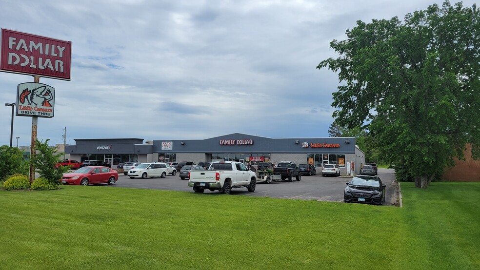 Primary Photo Of 1504 Paul Bunyan Dr NW, Bemidji Freestanding For Lease