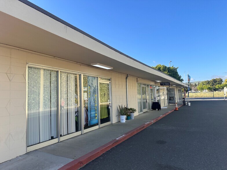 More Photos Of 37477 Fremont Blvd, Fremont Freestanding For Lease