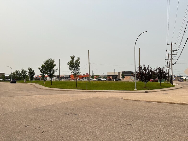 More Photos Of 7450 68 Av NW, Edmonton Land For Sale