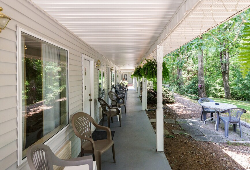 More Photos Of 129 Hiawatha Trl, Pickens Hotel For Sale