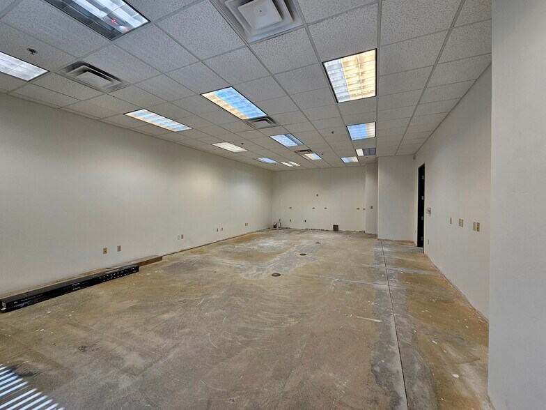 More Photos Of 18205 N 51st Ave, Glendale Medical For Lease