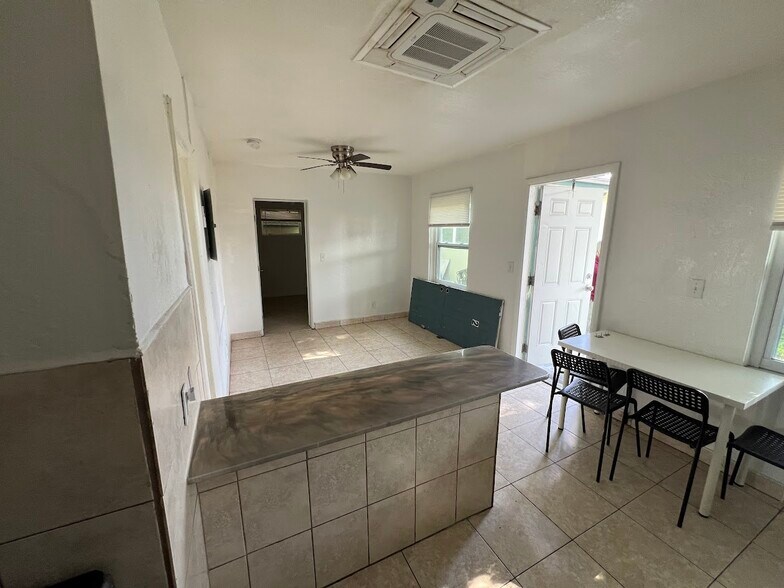 More Photos Of 705-713 NE 3rd St, Hallandale Beach Apartments For Sale