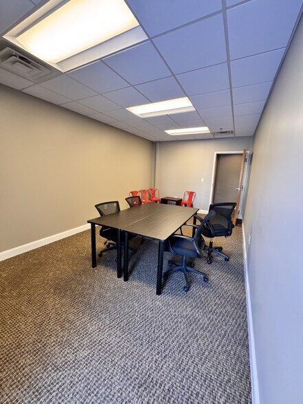 More Photos Of 60 Pleasant St, Ashland Flex For Lease