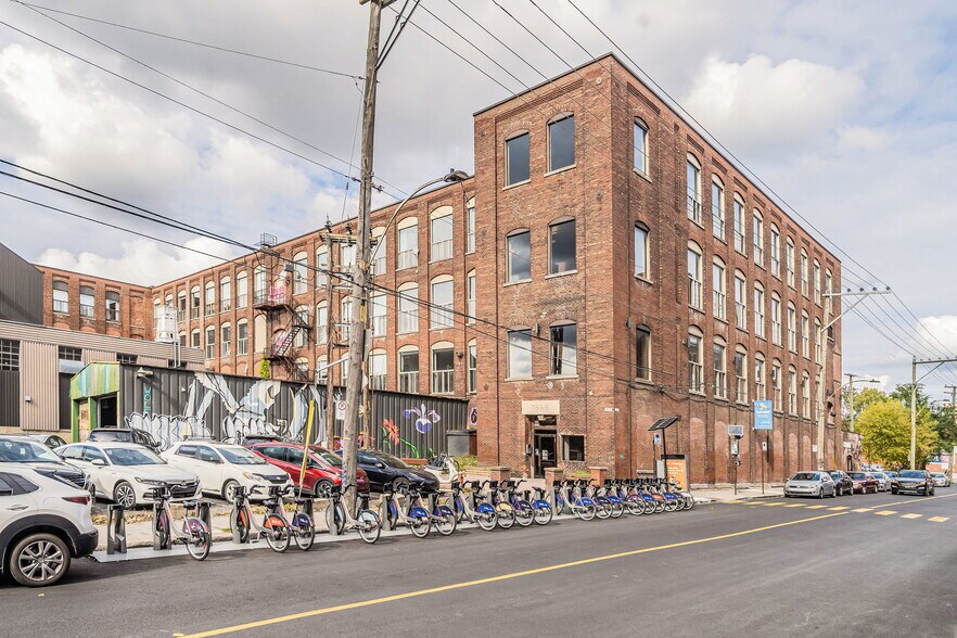 More Photos Of 4035 Rue Saint-Ambroise, Montréal Loft Creative Space For Lease