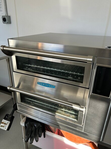 More Photos Of 6141 Co 420 Rd, Gladstone Restaurant For Sale