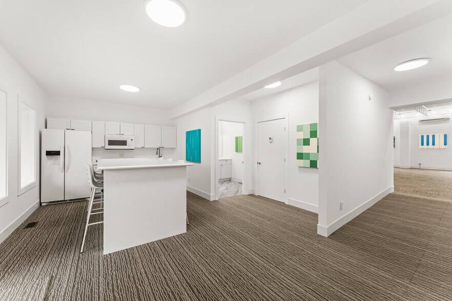 More Photos Of 410 Dinah Shore Blvd, Winchester Office Residential For Sale