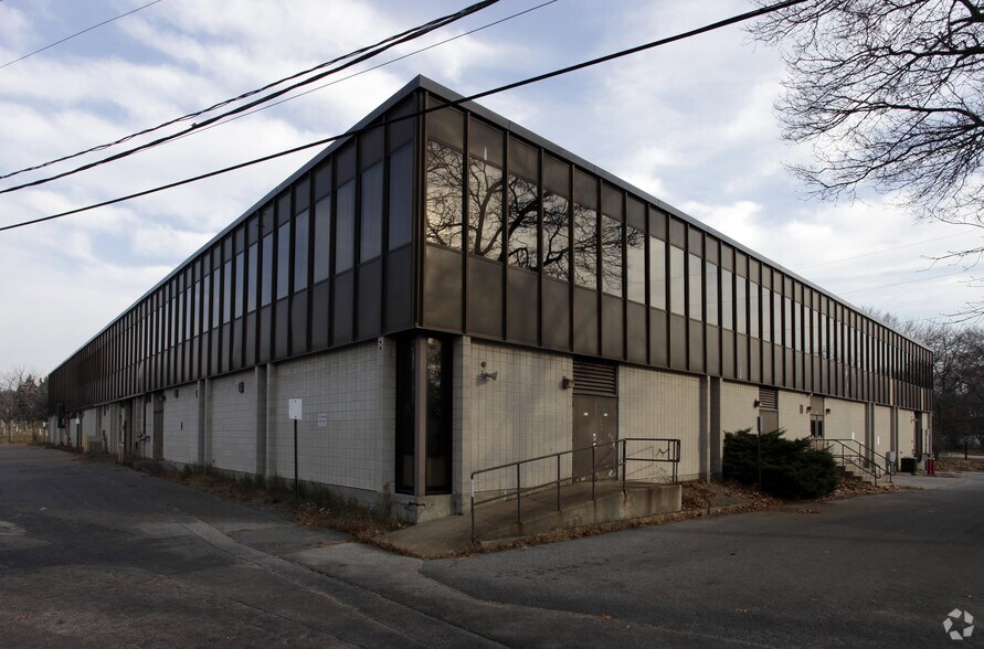 More Photos Of 77 Pawtucket Ave, Rumford Manufacturing For Sale