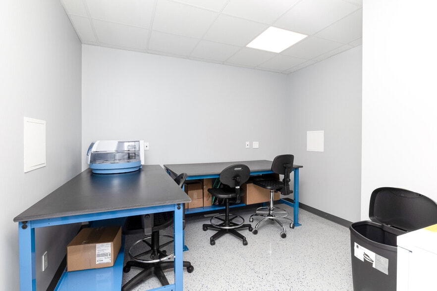 More Photos Of 2940 Lincoln Ave, Oceanside Medical For Sale