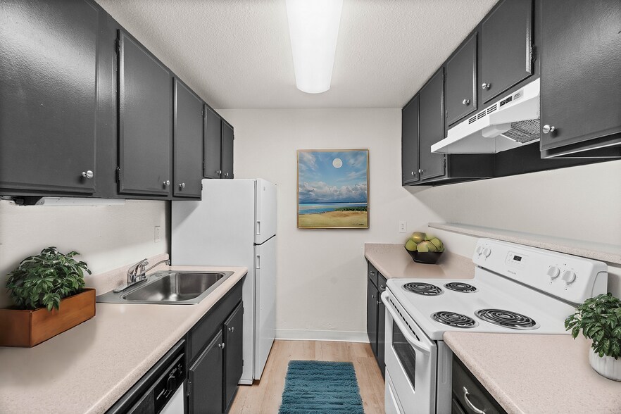 More Photos Of 219 5th Ave NE, Puyallup Apartments For Sale