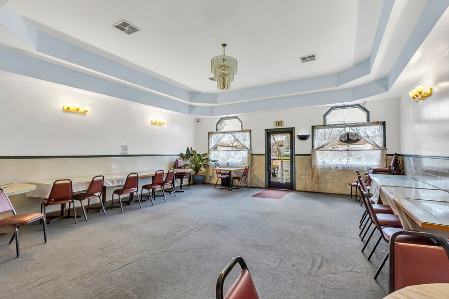 More Photos Of 3116 Stockton Blvd, Sacramento Restaurant For Sale
