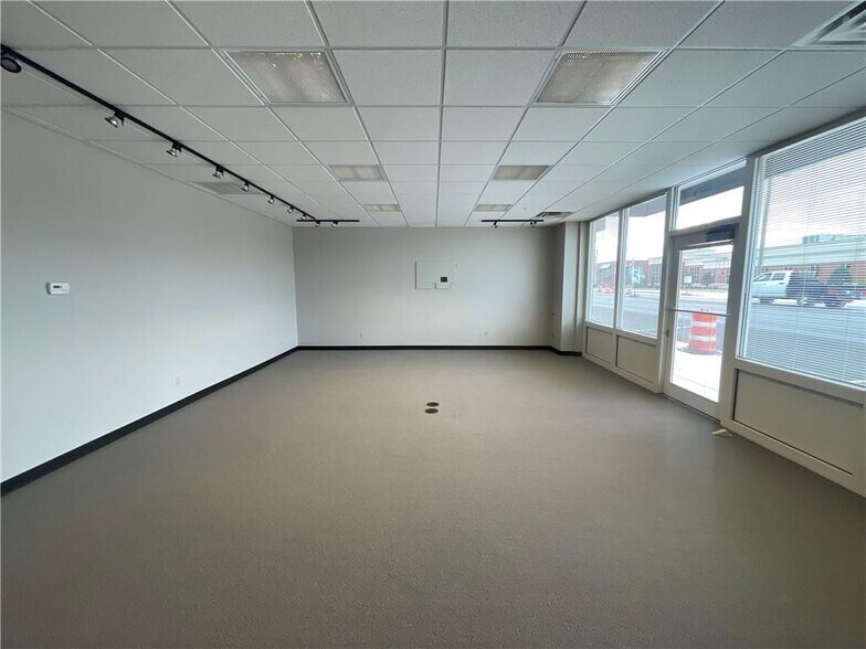 More Photos Of 206 SW 8th St, Bentonville Apartments For Lease