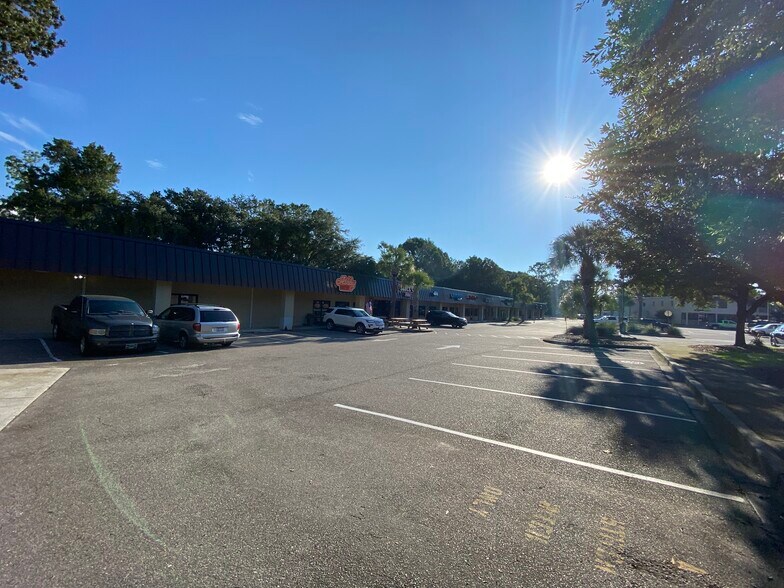 More Photos Of 1662 Savannah Hwy, Charleston Freestanding For Lease
