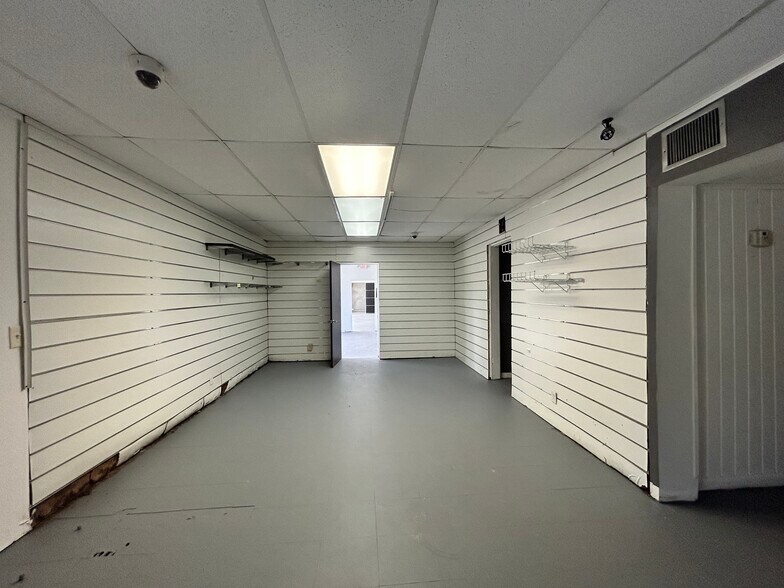 More Photos Of 1100 S Dixie Hwy, Hollywood Freestanding For Sale