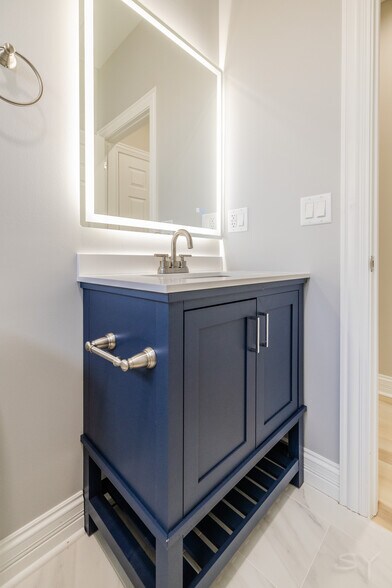 More Photos Of 623 Hamlin Ave, Chicago Apartments For Sale