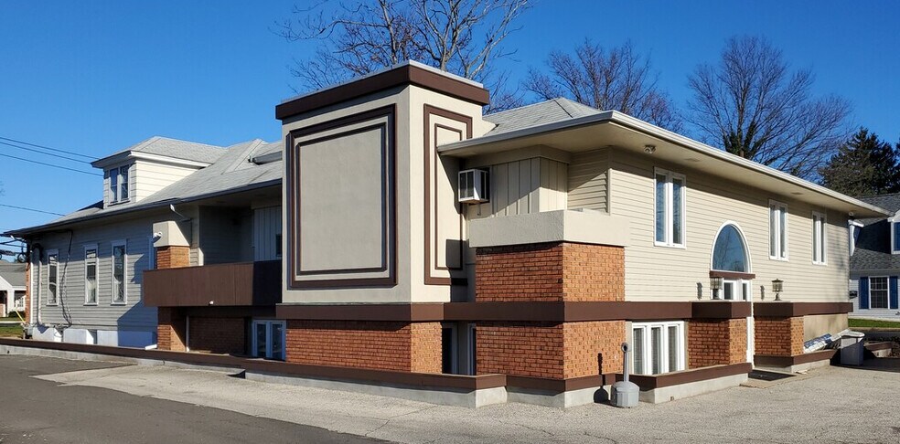 More Photos Of 2733 Nottingham Way, Hamilton Office Residential For Lease