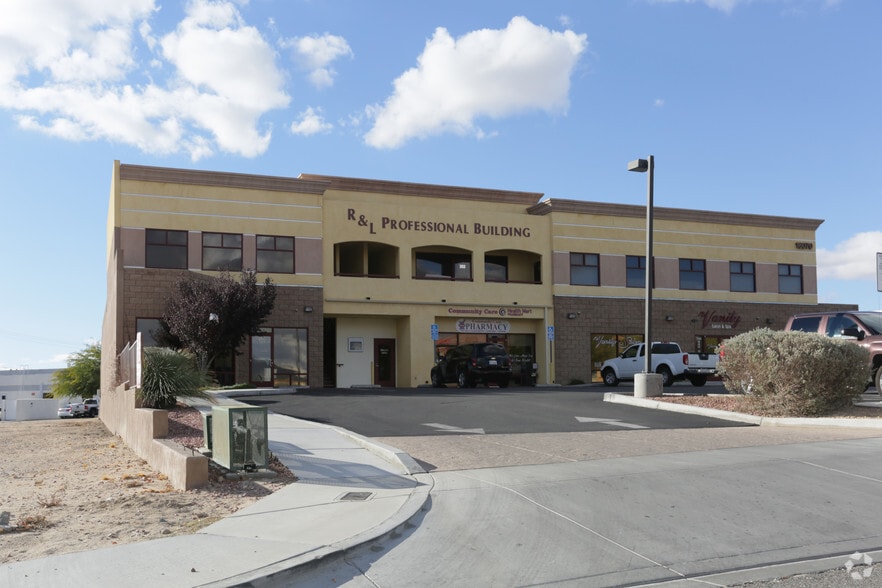 Primary Photo Of 16070 Tuscola Rd, Apple Valley Medical For Lease