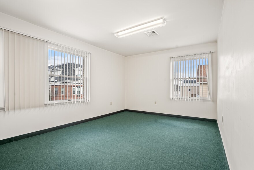 More Photos Of 234 Main St, Lincoln Park Storefront Retail Office For Lease