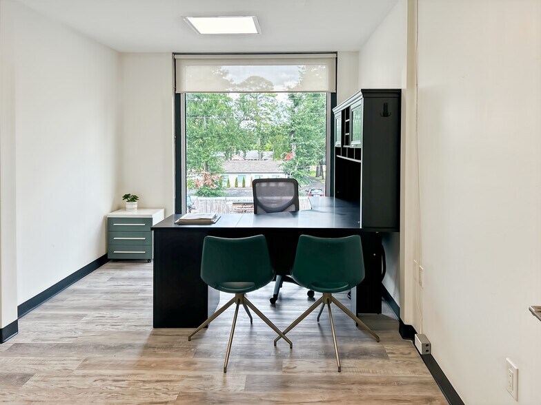 More Photos Of 25814 Budde Rd, Spring Coworking Space