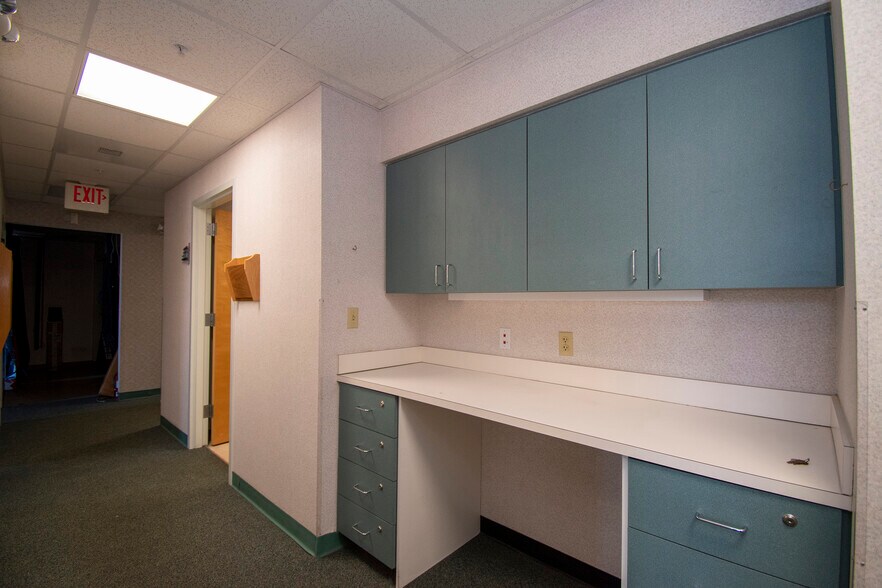 More Photos Of 2525 Harbor Blvd, Port Charlotte Medical For Sale