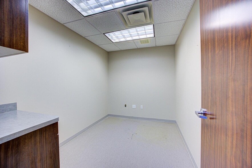 More Photos Of 311 S Highway 183, Leander Medical For Sale