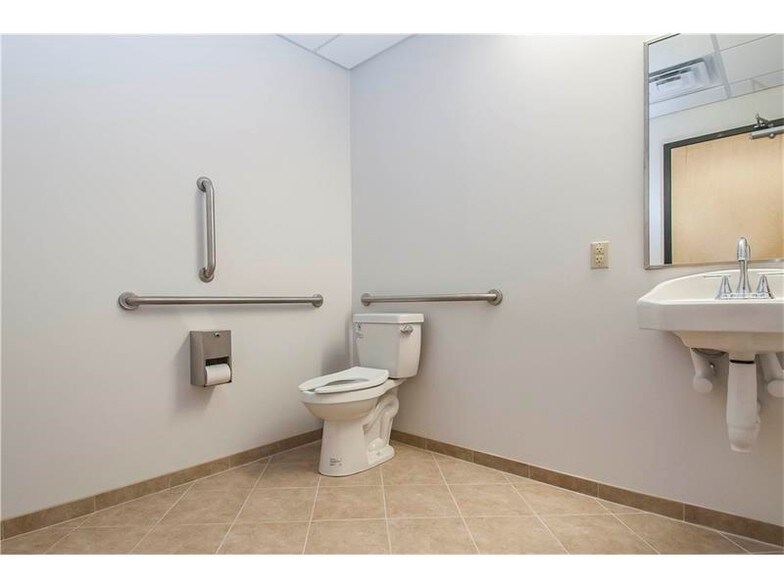 More Photos Of 8057 Rowan Rd, Cranberry Township Office For Sale