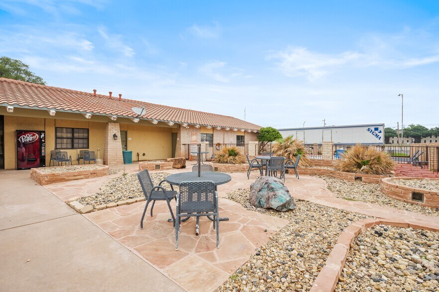 More Photos Of 4613 S Jackson St, San Angelo Hotel For Sale