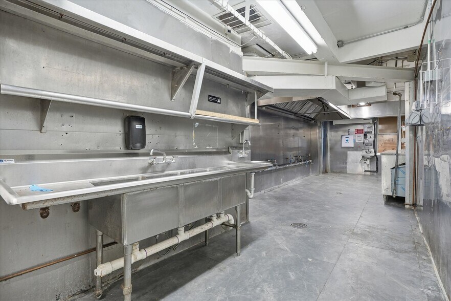 More Photos Of 45 NW 22nd Ave, Miami Restaurant For Lease