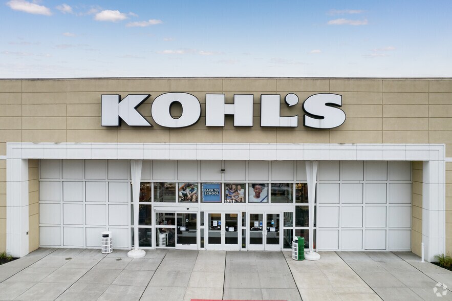 More Photos Of 1711 State Route 10 E, Morris Plains General Retail For Lease