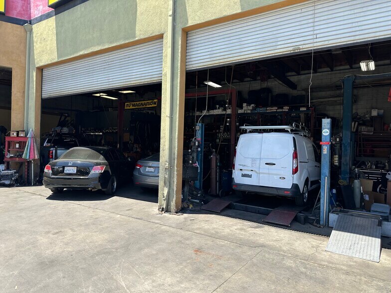 More Photos Of 1412 San Fernando Rd, San Fernando Auto Repair For Lease