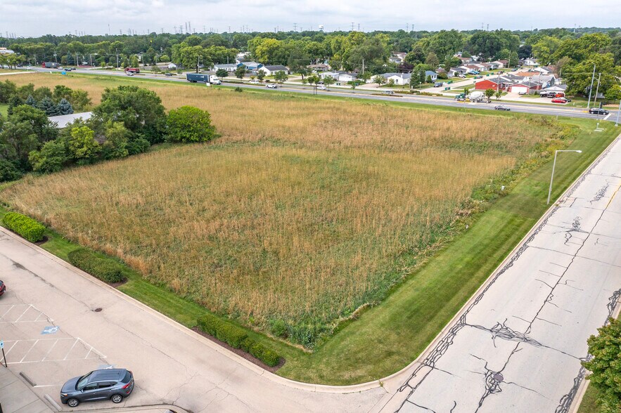 More Photos Of 33 E Belmont Dr, Romeoville Land For Sale