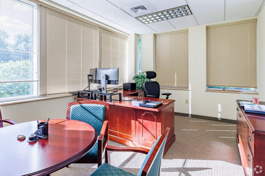 More Photos Of 1829 Eastchester Dr, High Point Unknown For Lease