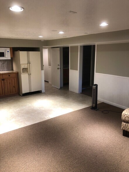 More Photos Of 1215 S Main St, Orem Office For Sale