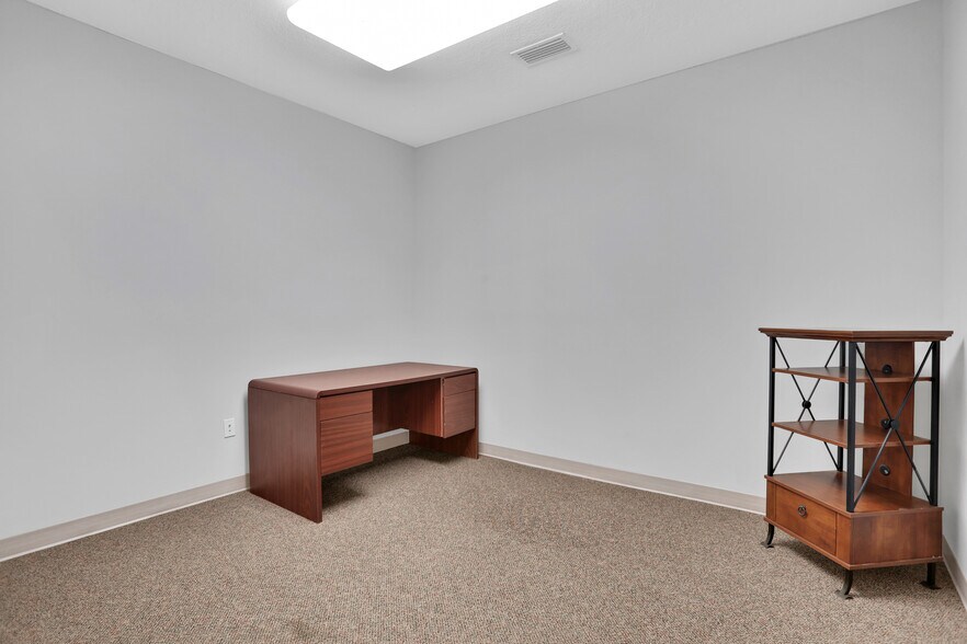 More Photos Of 6277 Dupont Station Ct, Jacksonville Medical For Lease