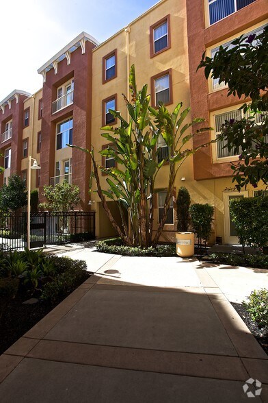 More Photos Of 101 McLellan Dr, South San Francisco Apartments For Lease