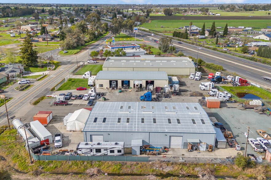 More Photos Of 25533 N Highway 99, Acampo Service For Sale