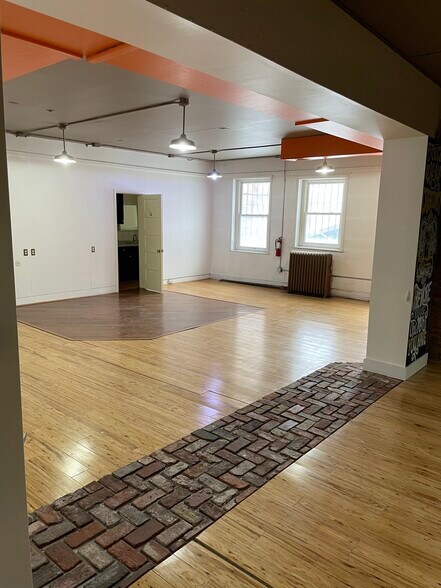 More Photos Of 120 E State St, Ithaca Loft Creative Space For Lease