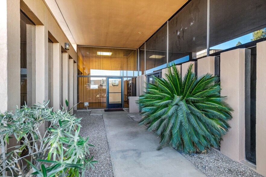More Photos Of 15405 N 99th Ave, Sun City Medical For Lease