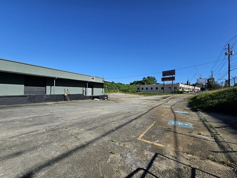 More Photos Of 400 Northside Dr NW, Atlanta Showroom For Sale