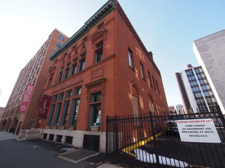 More Photos Of 100 Crown St, New Haven Office For Lease