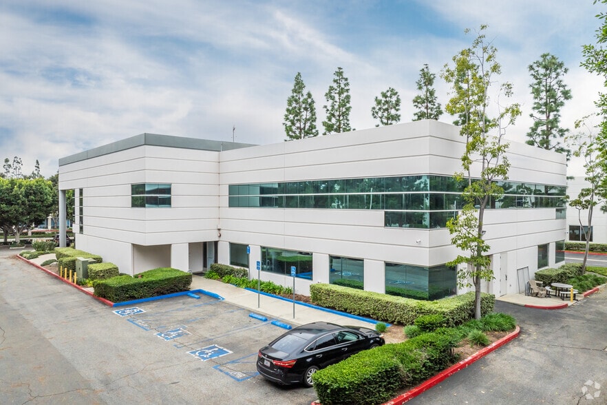 More Photos Of 22 Mauchly Ave, Irvine Office For Lease