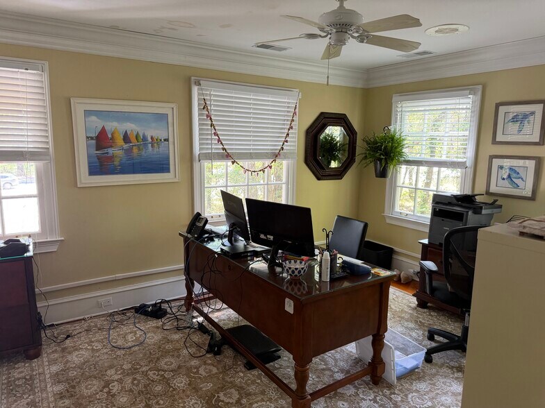 More Photos Of 578 William Hilton Pky, Hilton Head Island Office For Sale